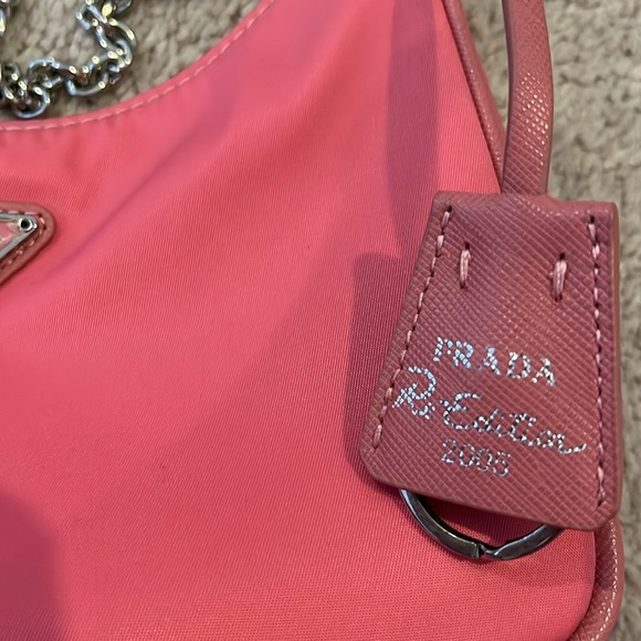 Prada Re-edition 2005 Re-nylon Bag pink - Picture 2 of 8